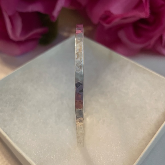 Silpada Sterling Silver ‘Social Circle’ 2 1/4” SMALL Hammered Bangle B3296 - Picture 10 of 16